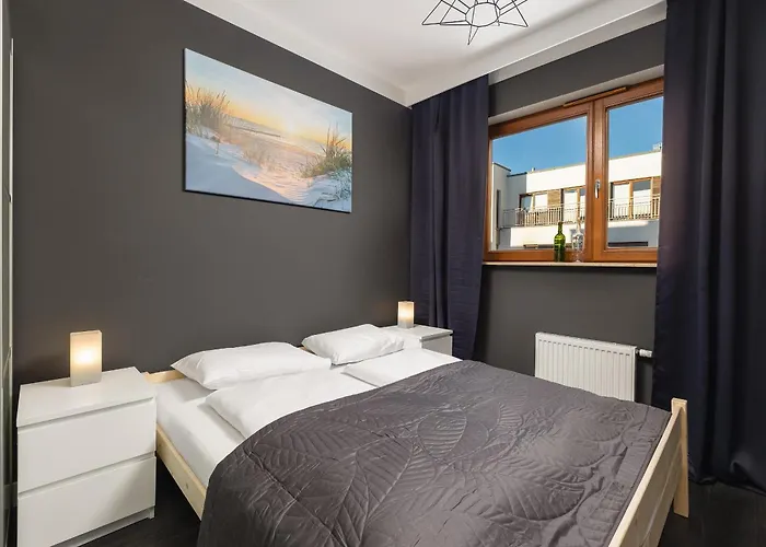 Mysterious Blue Apartment With Two Bedrooms And Balcony In Swinoujscie By Noclegi Renters