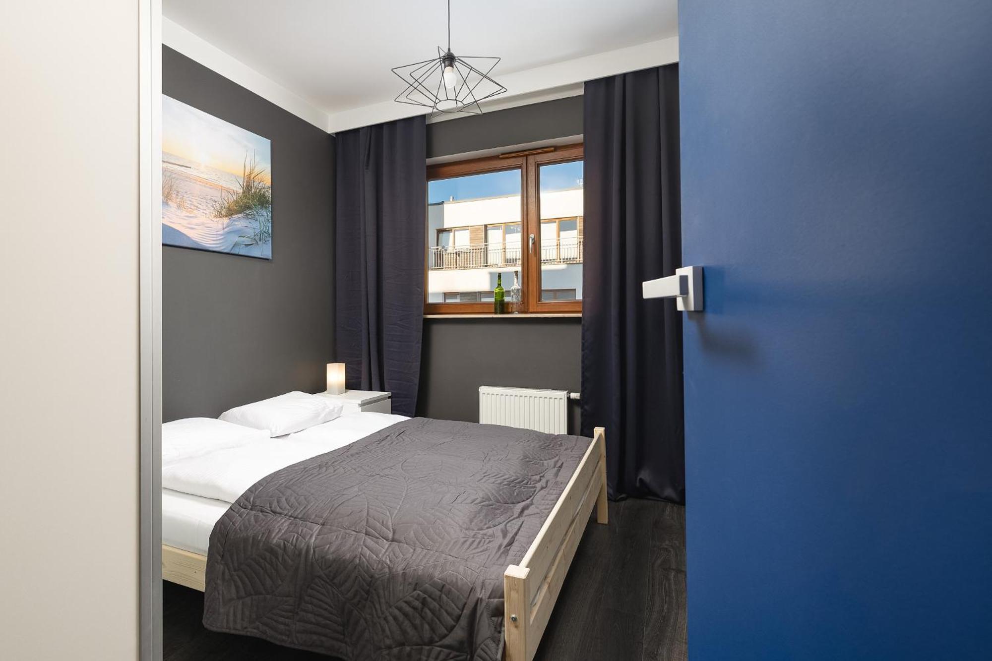 Mysterious Blue With Two Bedrooms And Balcony In By Renters Апартаменти *