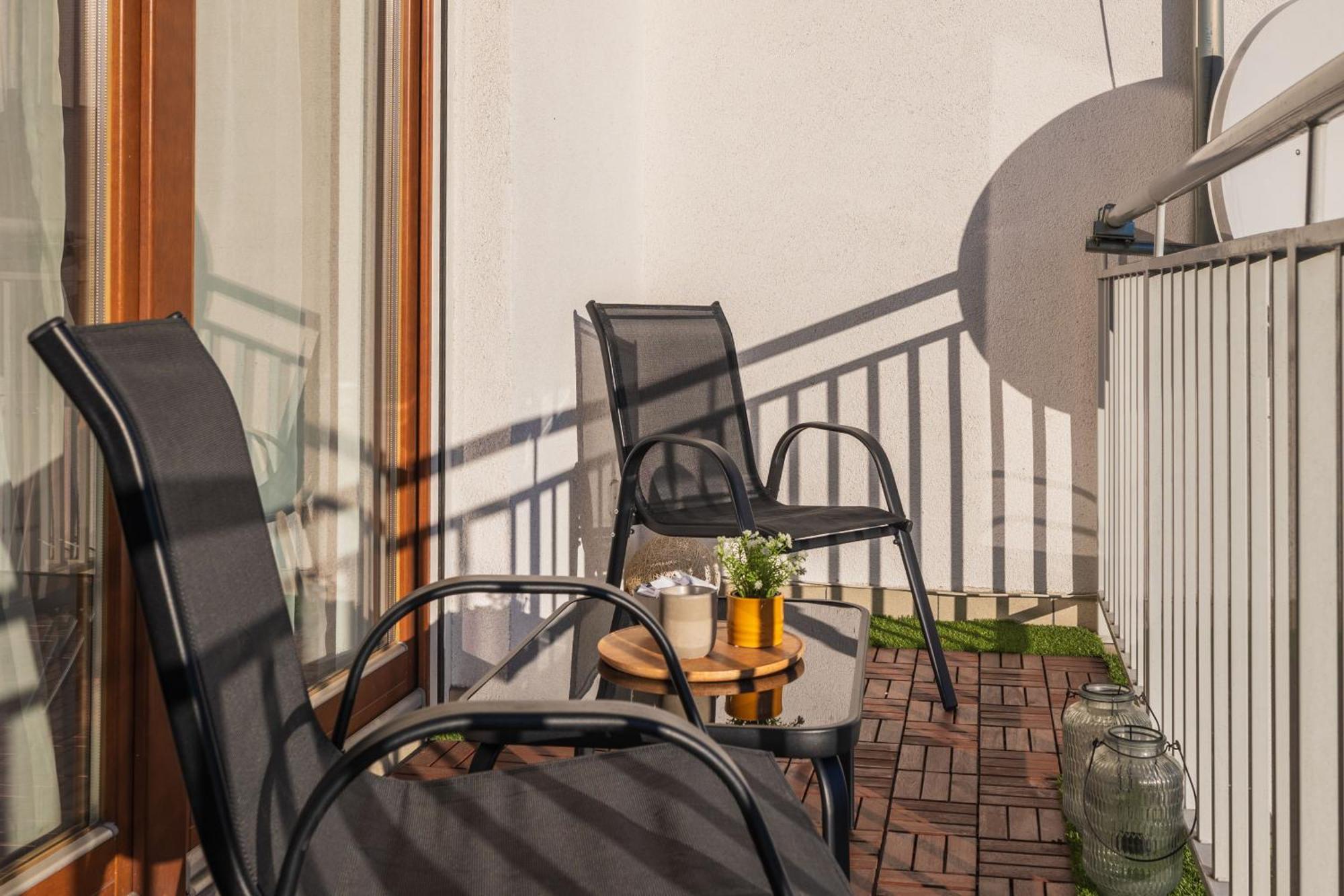 Mysterious Blue With Two Bedrooms And Balcony In By Renters